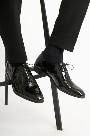 Suitable Lacquer Shoes Leather Black