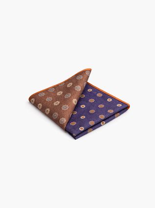 Passendes Wendbares Pochet Mit Punkten In Marineblau Und Braun