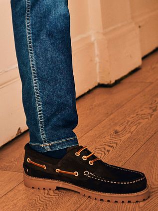 Suitable Deck Shoes Suede Brown