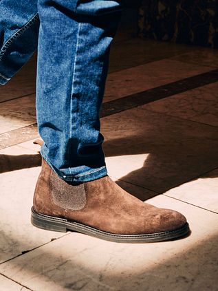 Suitable Chelsea Boot Suede Brown