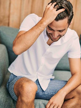 Suitable short-ermet skjorte i hvitt