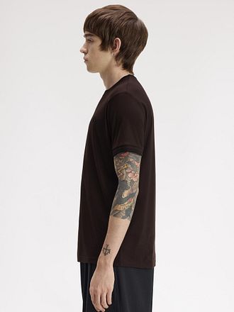Fred Perry Twin Tipped T-Shirt Braun 86C