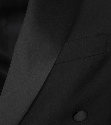 Tailcoat Wool Product / Detail