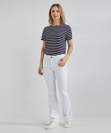 Steppin' Out Women Flared Jeans White Model / Voorkant