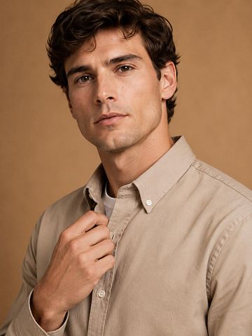 King Essentials The Tommy Overhemd Beige Model / Voorkant