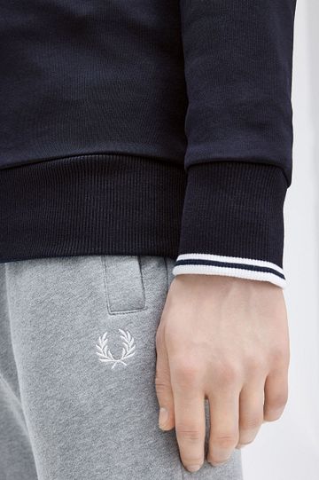 Fred Perry Half Zip Pullover Navy Blue Model / Detail