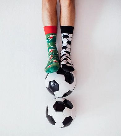 R72-Football Fan