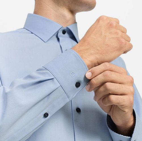 Olymp Level 5 24/Seven Camicia Elegante Azzurro Chiaro Model / Detail