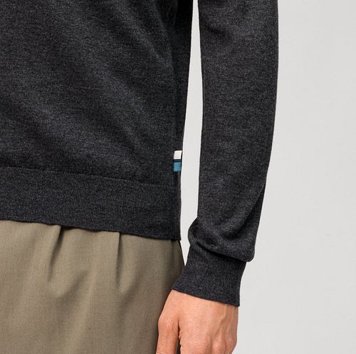 Maglione OLYMP Livello 5 Antracite Model / Voorkant