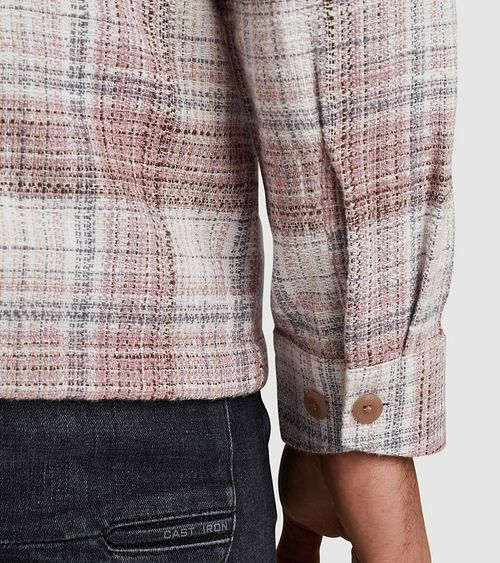 Cast Iron overshirt w kratę w kolorze różowym Model / Detail