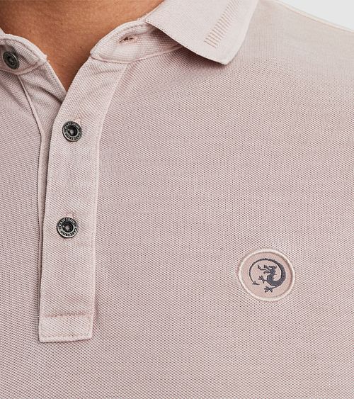 Cast Iron Poloshirt Roze Model / Detail