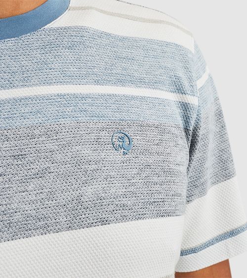 Cast Iron T-shirt Stickad Rand Blått Model / Detail