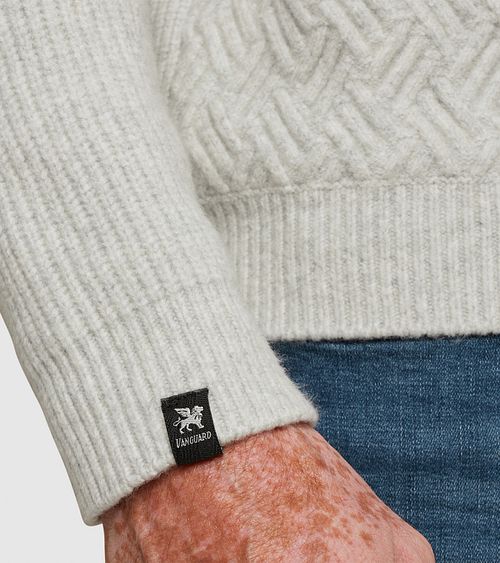 Maglia Vanguard Half Zip con texture ecru Model / Detail