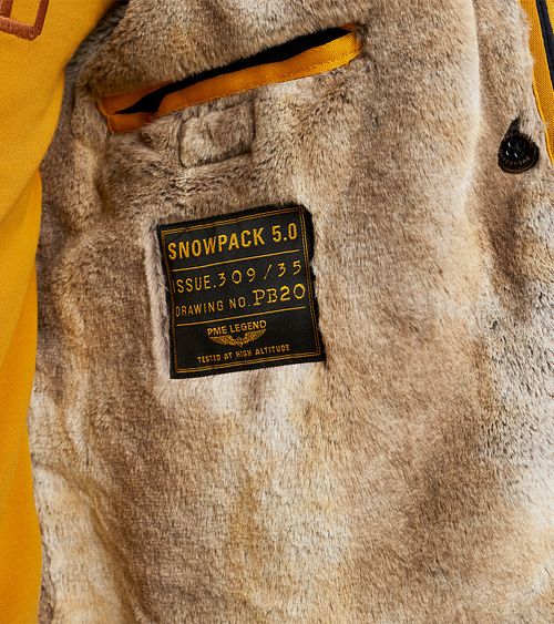 PME Legend Jacket Snowpack Wool 5.0 Navy Model / Detail