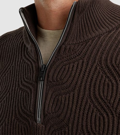 Jersey Vanguard de lana mezcla con textura y media cremallera en marrón Model / Detail