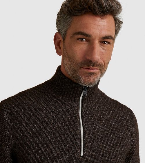 Vanguard Pullover Demi-Zip Laine Marron Model / Detail