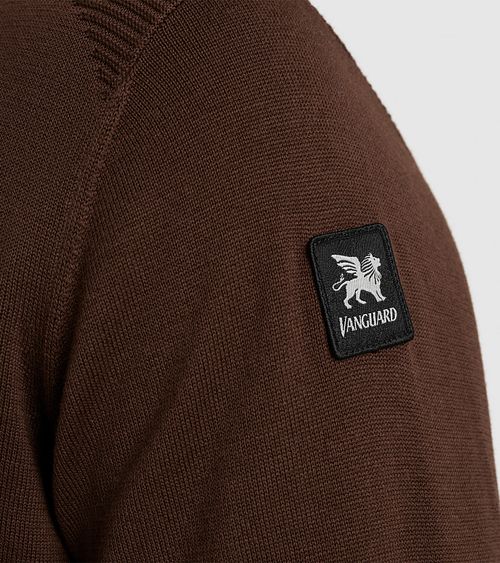 Vanguard Pullover Braun Model / Detail