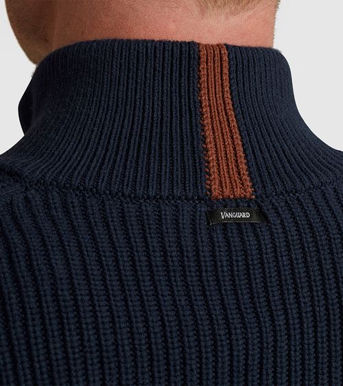 Vanguard Pullover Half Zip Structure Navy Model / Detail