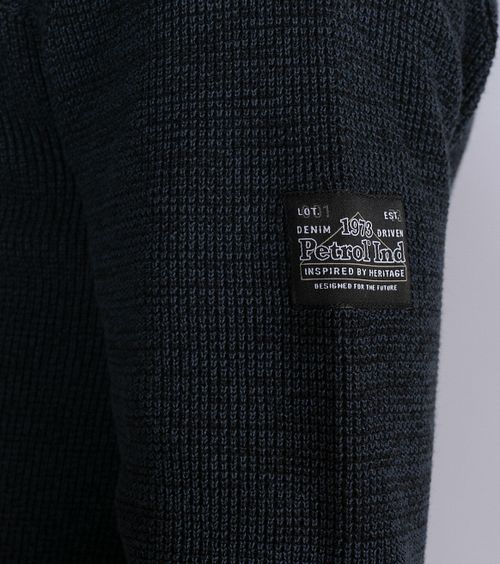 Petrol Vest Maywood Navy Model / Detail