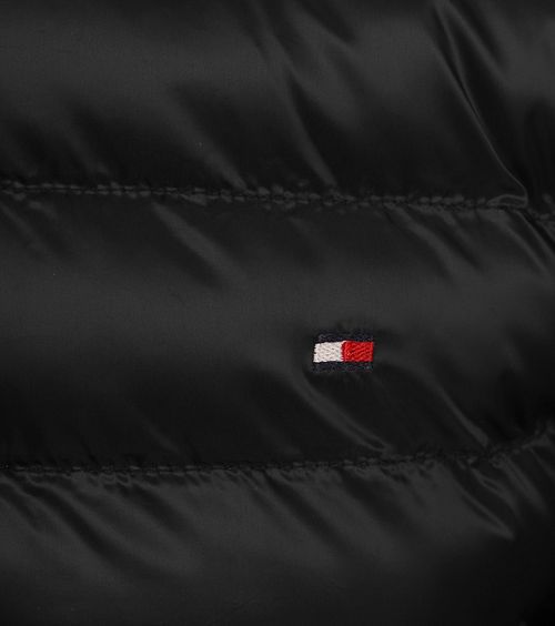Tommy Hilfiger Circulair Core kurtka czarna Product / Detail