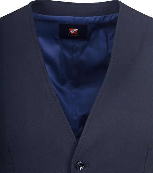 Passer fint til bassengfesten! Suitable BASE Gilet Navy Product / Detail