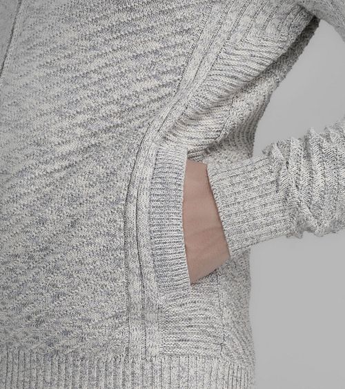 Petrol Kabelvest Nunam Greige Model / Detail