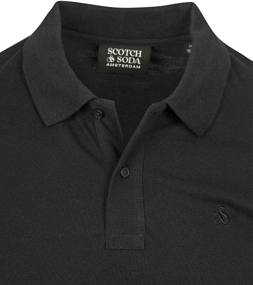 Polo piqué Core de Scotch and Soda en negro Product / Detail