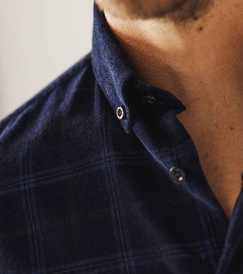 State Of Art Overhemd Fine Corduroy Ruit Navy Model / Detail
