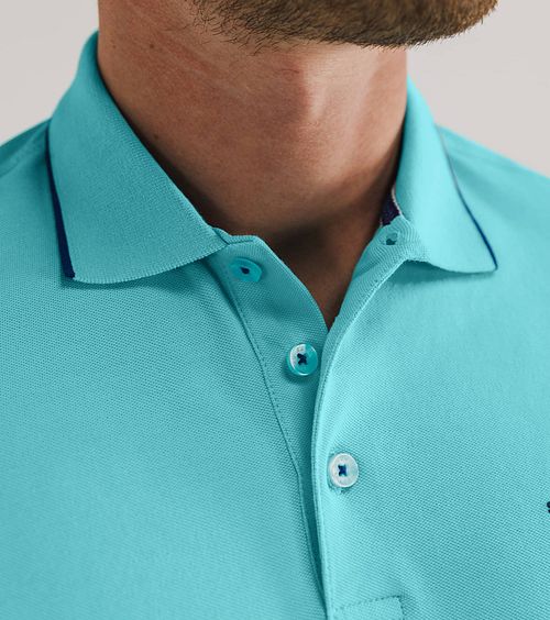 State of Art Poloshirt Piqué Hellblau Model / Detail