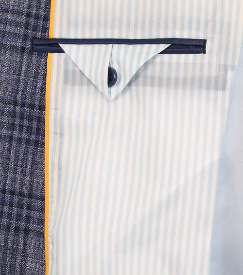 Suitable Blazer Heleen a quadri navy Product / Detail