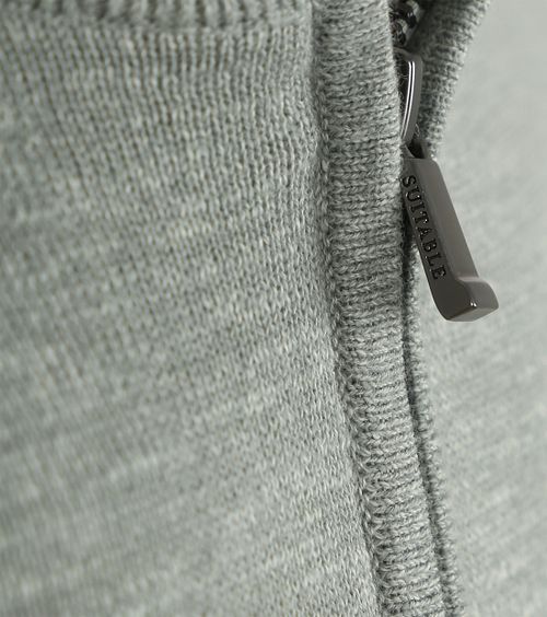 Suitable Sweter slub yarn z zamkiem half zip zielony Product / Detail