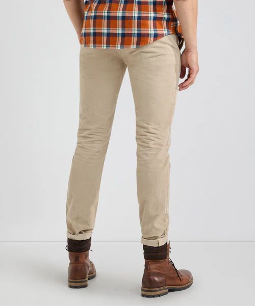 Chino de pana McGregor en color ecru Model / Achterkant