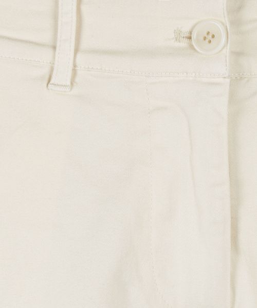Steppin' Out Short classic Sand Product / Detail