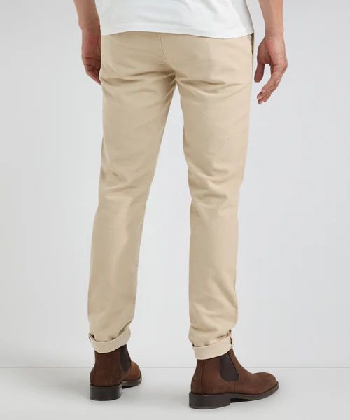 McGregor Chino Moleskin Ekru Model / Achterkant