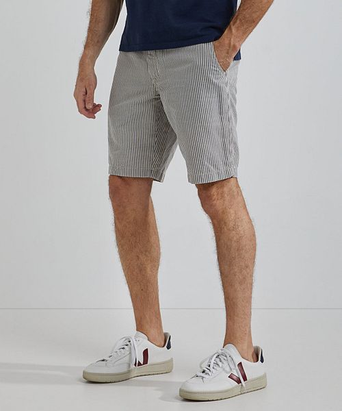 Steppin' Out krótkie spodenki Rashford w paski, niebieskie Model / Voorkant