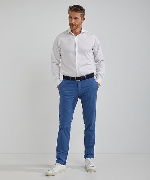 Steppin' Out Skjorta Dobby Vit Model / Voorkant