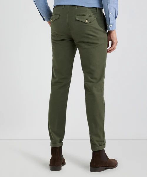Chino de moleskin McGregor en verde oliva Model / Achterkant