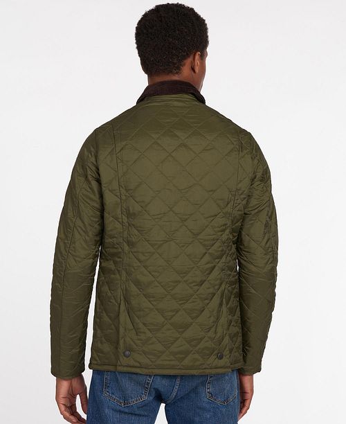 Barbour Heritage Liddesdale Quilted Jacket Green Model / Achterkant
