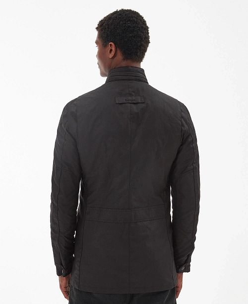 Chaqueta encerada Barbour Corbridge Rustic marrón Model / Achterkant