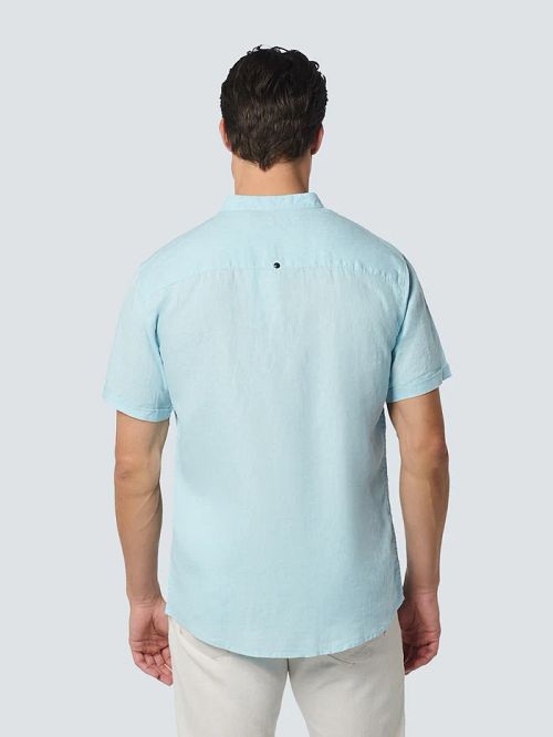 Camisa de manga corta de lino No Excess en azul claro Model / Achterkant