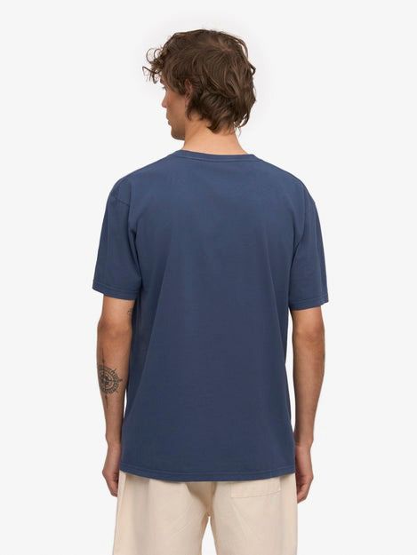 Colorful Standard T-shirt Blå Model / Achterkant