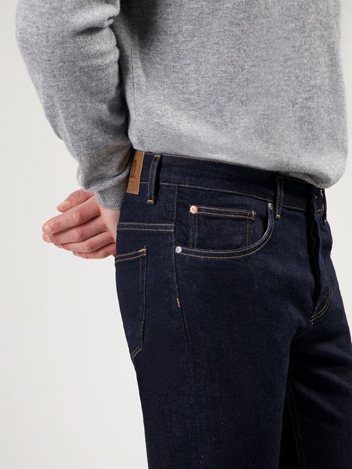 MUD Jeans Hank blu scuro Model / Detail