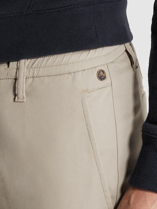 Cast Iron Cylas Chino Beige Model / Detail