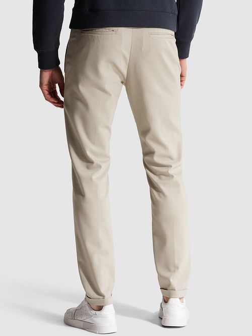 Cast Iron Cylas Chino Beige Model / Achterkant