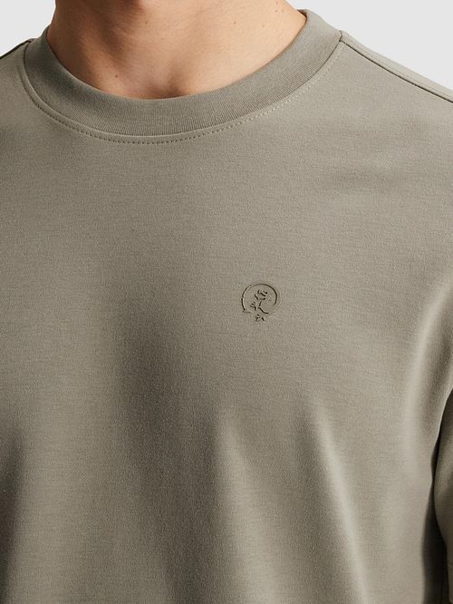 Cast Iron T-shirt Aluminum Model / Detail