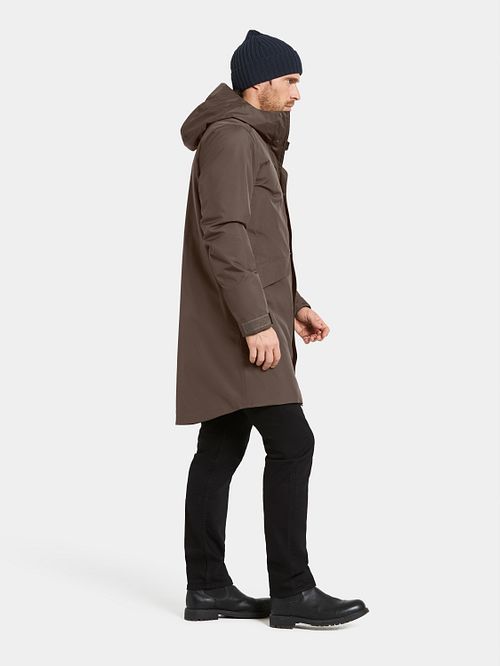 Parka Didriksons Kenny w kolorze brązowym Model / Zijkant