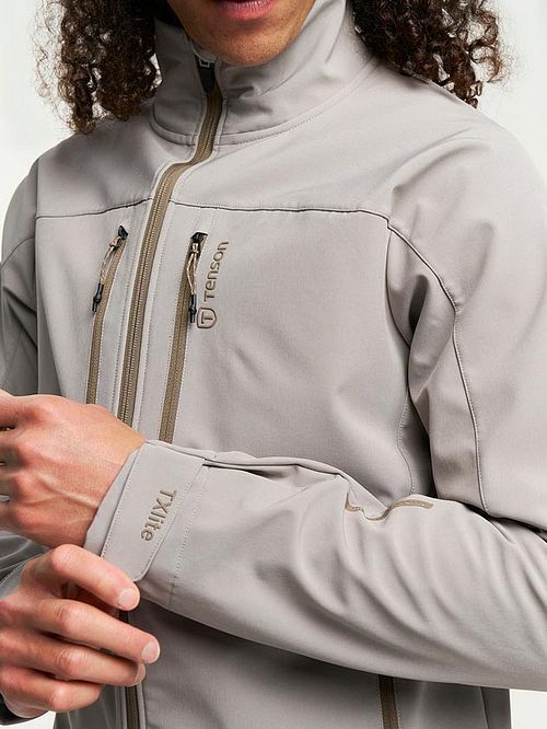 Tenson Softshell Jakke Greige Model / Detail