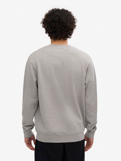 Colorful Standard Sweater Light Grey Model / Achterkant