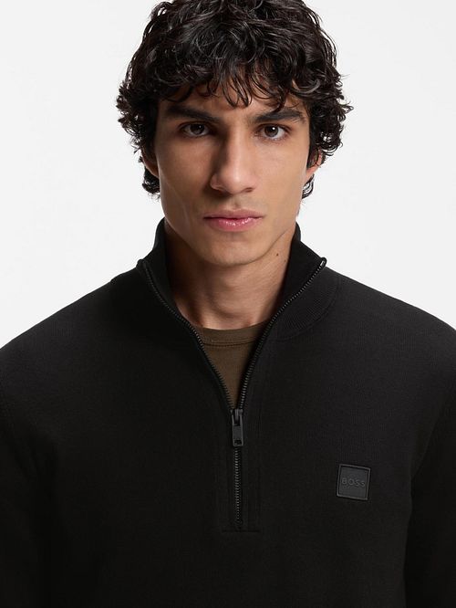 Jersey BOSS Kanobix Half Zip negro Model / Detail