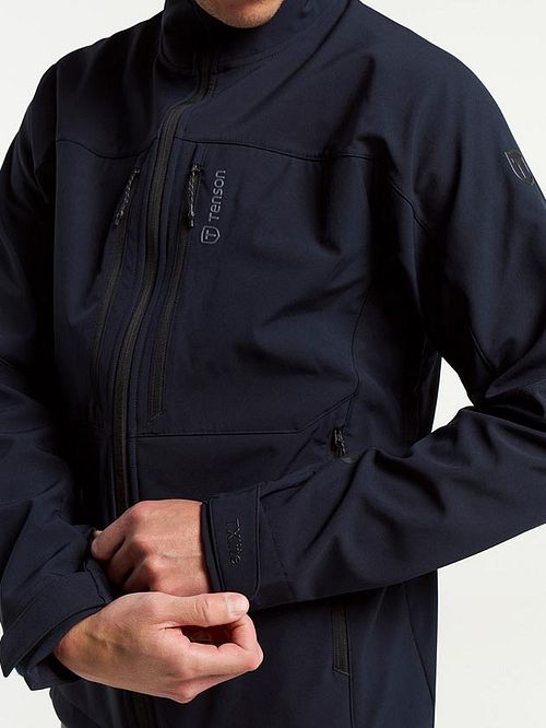 Tenson Veste Softshell Noir Model / Detail